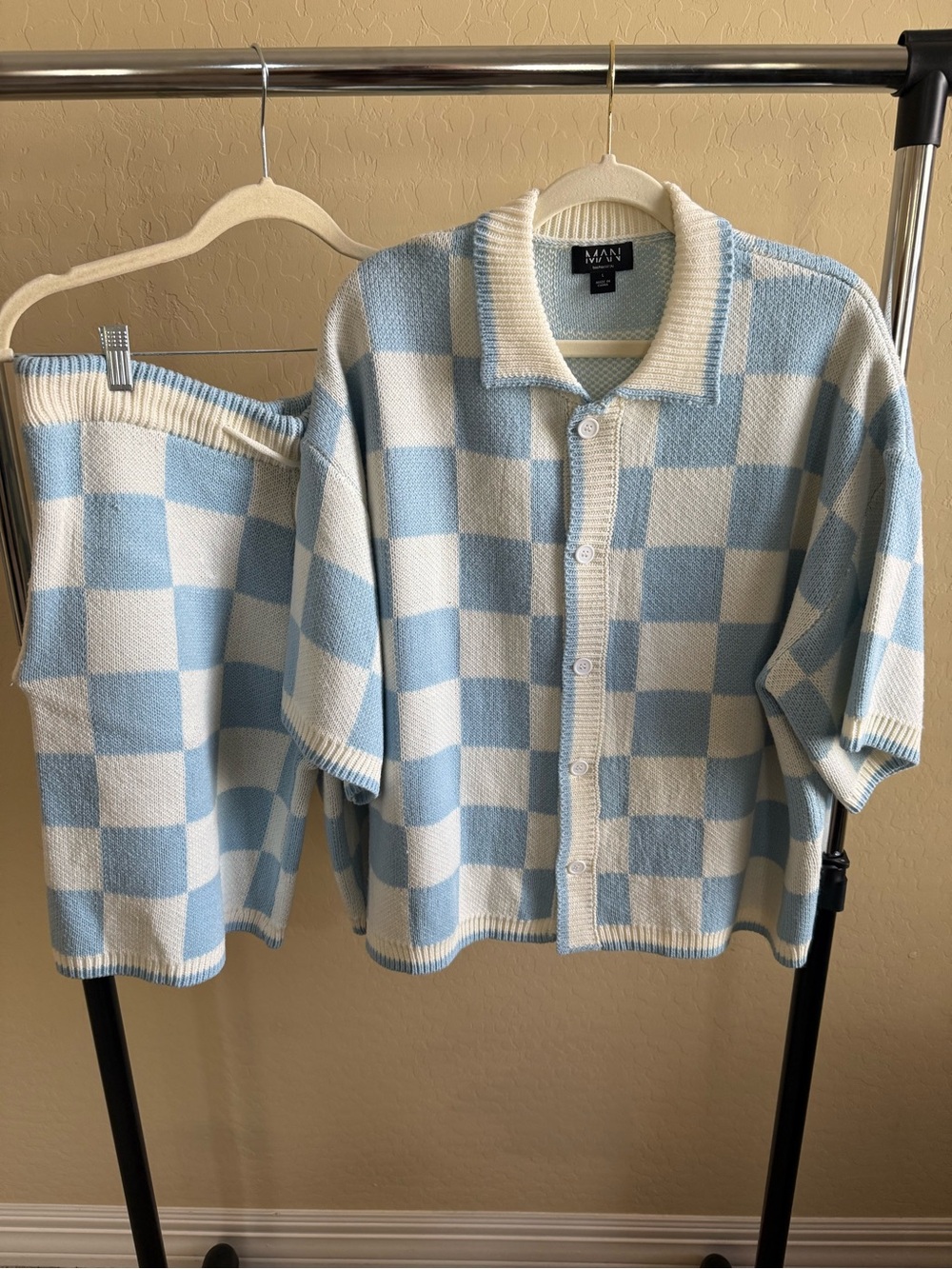 Boohoo Man Ivory & Light Blue Checkered Set